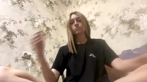 Sweett online show from July 18, 2:13 am