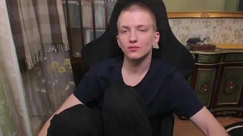 Dimoooooon online show from April 16, 8:31 pm