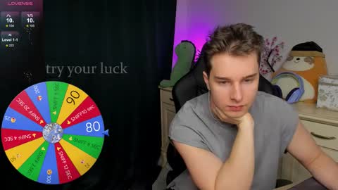 Vincent Strong online show from November 30, 4:36 pm