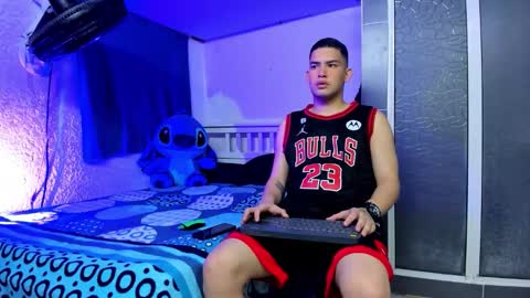 Vincent Brown online show from January 11, 7:58 am