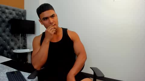 vincenzo_vitale online show from March 25, 7:53 pm