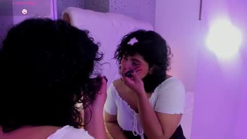 Vin  online show from March 8, 2:54 pm