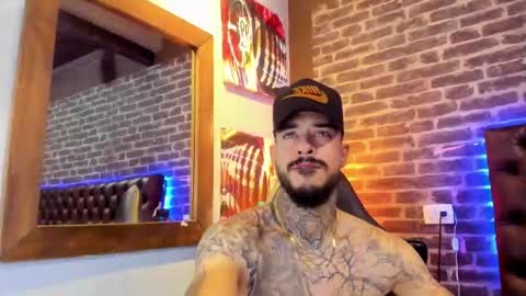 ---Vinzen--- online show from December 3, 4:57 am