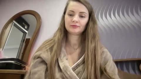 Funny  girl online show from December 3, 9:43 am