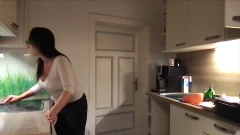 Vio online show from October 12, 4:32 pm