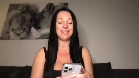 Vio online show from November 1, 7:02 pm