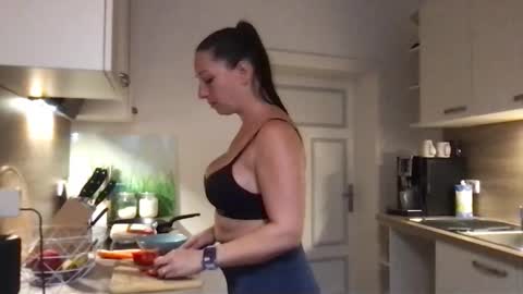 Vio online show from September 21, 5:06 pm