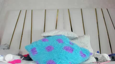 violeet_gray online show from October 26, 12:50 pm