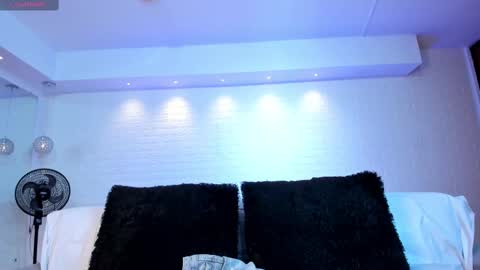 Violett  Everyday From 0530 to 1430 Col Time online show from September 23, 10:53 am