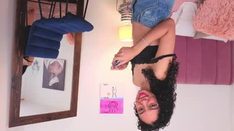 violet__15 online show from June 2, 12:18 pm