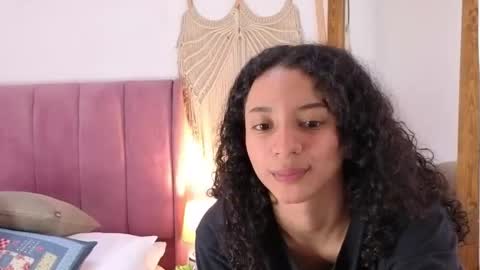 violet__15 online show from February 25, 1:36 pm