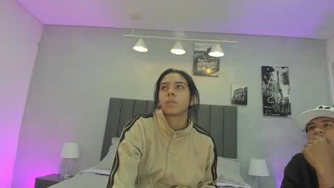 Violet and Myers online show from October 17, 11:25 am