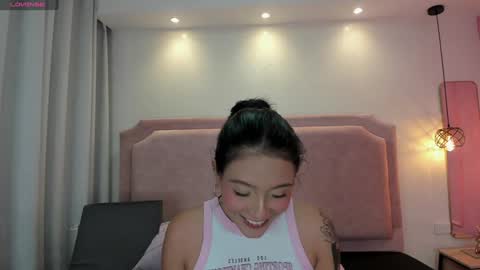 Violet online show from January 18, 4:48 am