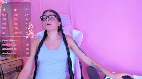 Violet online show from December 15, 10:07 am