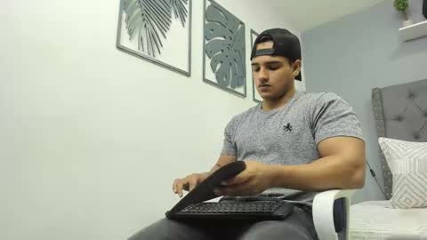 VIOLETA AND MAXX online show from October 19, 9:19 pm