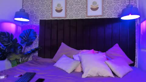 Violeta  online show from September 24, 11:50 am