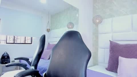 Violeta Ruiz online show from November 21, 6:50 pm