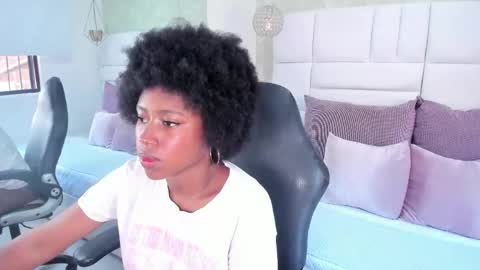 Violeta Ruiz online show from November 18, 5:38 pm