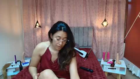 VIOLETA online show from December 2, 3:32 pm