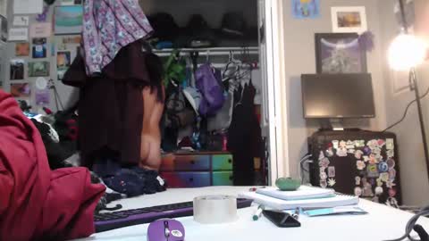 Violet Hooper online show from September 10, 9:27 pm