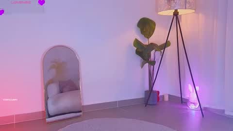 violetssweet online show from January 19, 4:00 am