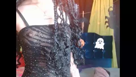 violetta_dreams online show from October 6, 7:10 pm