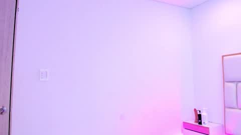 violeta online show from February 24, 7:50 pm