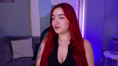 Violett Castel online show from January 9, 7:19 pm