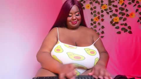 Snapshot of violette_plus chatting on October 13, 1:18 am Call me valeria online show from October 13, 1:18 am