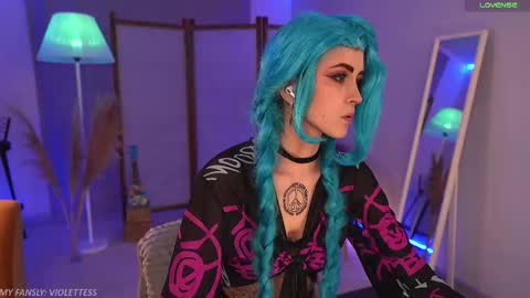 violettessa online show from November 6, 11:57 am