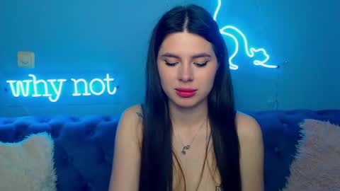 viollinalv online show from April 11, 6:29 am