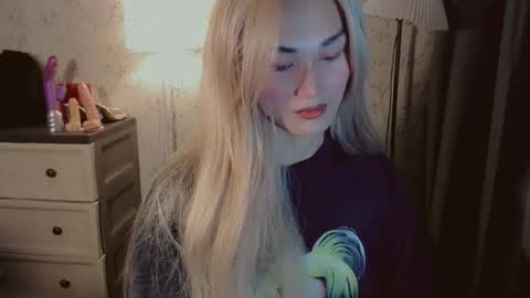 Pearl online show from November 10, 2:36 am