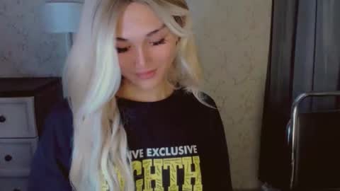 Pearl online show from March 7, 4:34 am