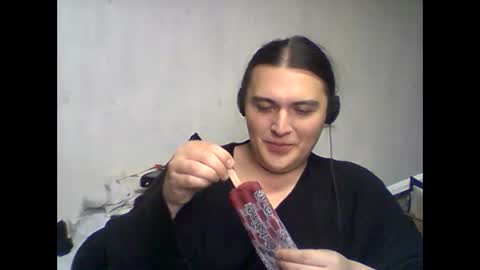 priscilla online show from December 14, 3:17 am