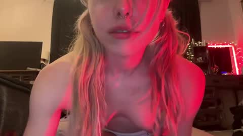 Snapshot of virtual_brat chatting on February 5, 1:26 am virtual_brat online show from February 5, 1:26 am