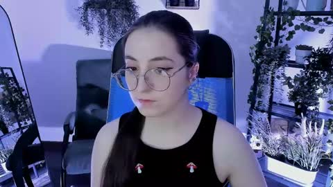 your love online show from April 14, 7:39 pm