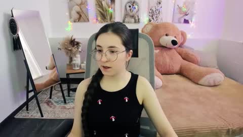 your love online show from February 24, 7:11 am