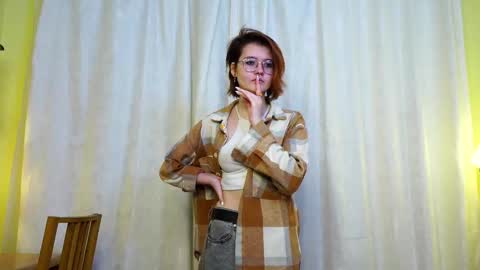 Lisa online show from March 21, 6:34 pm