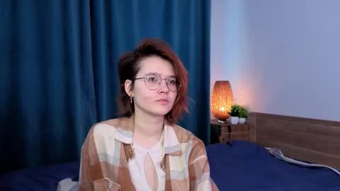 Lisa online show from March 25, 8:32 am