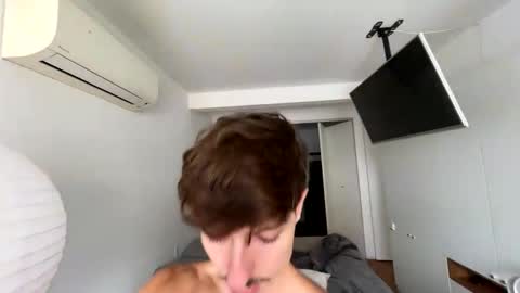 vitoraugustoxxx online show from February 11, 12:42 pm