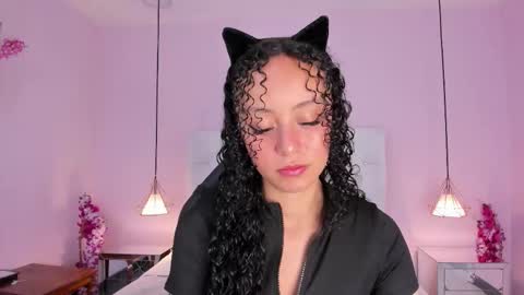 Vivi online show from February 20, 4:34 am