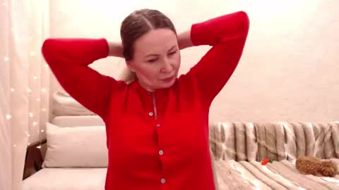 Vivian online show from March 1, 4:22 pm