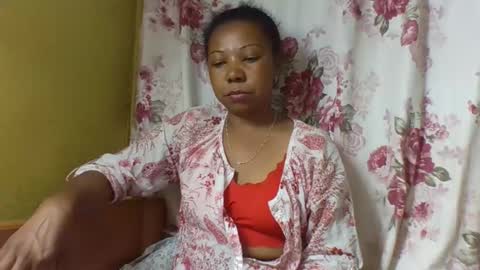 viviane0812 online show from March 10, 12:42 pm