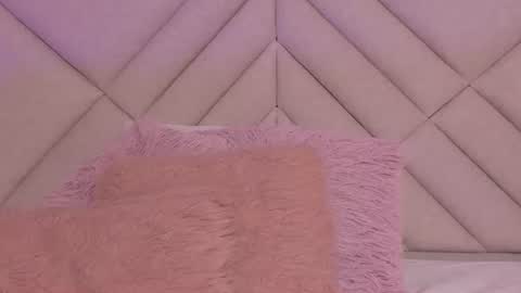 Vivi online show from June 27, 12:55 pm