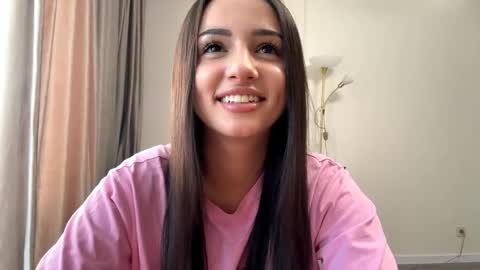 Miss Mia online show from April 9, 3:29 pm