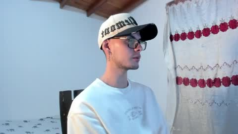 Vlad online show from April 4, 3:57 am