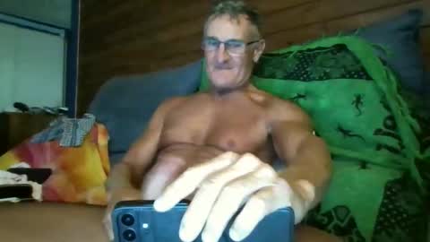 voodoocohild1963 online show from June 7, 9:03 am
