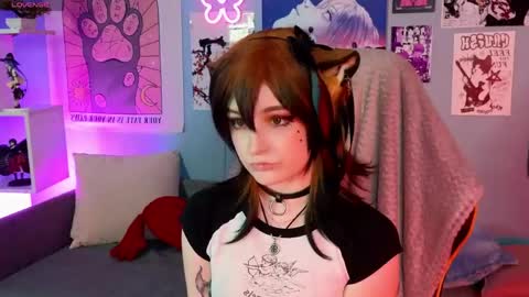 vronnier online show from April 14, 3:26 pm