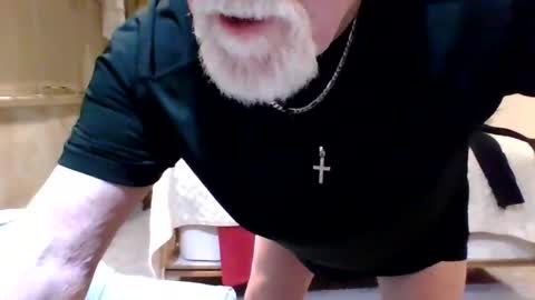 w3llbit online show from March 5, 6:44 am