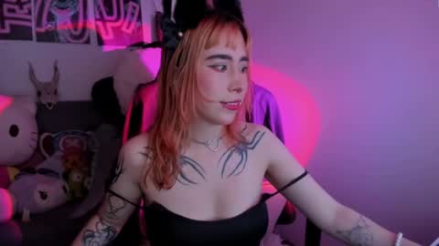 AIKA  online show from February 24, 10:36 pm